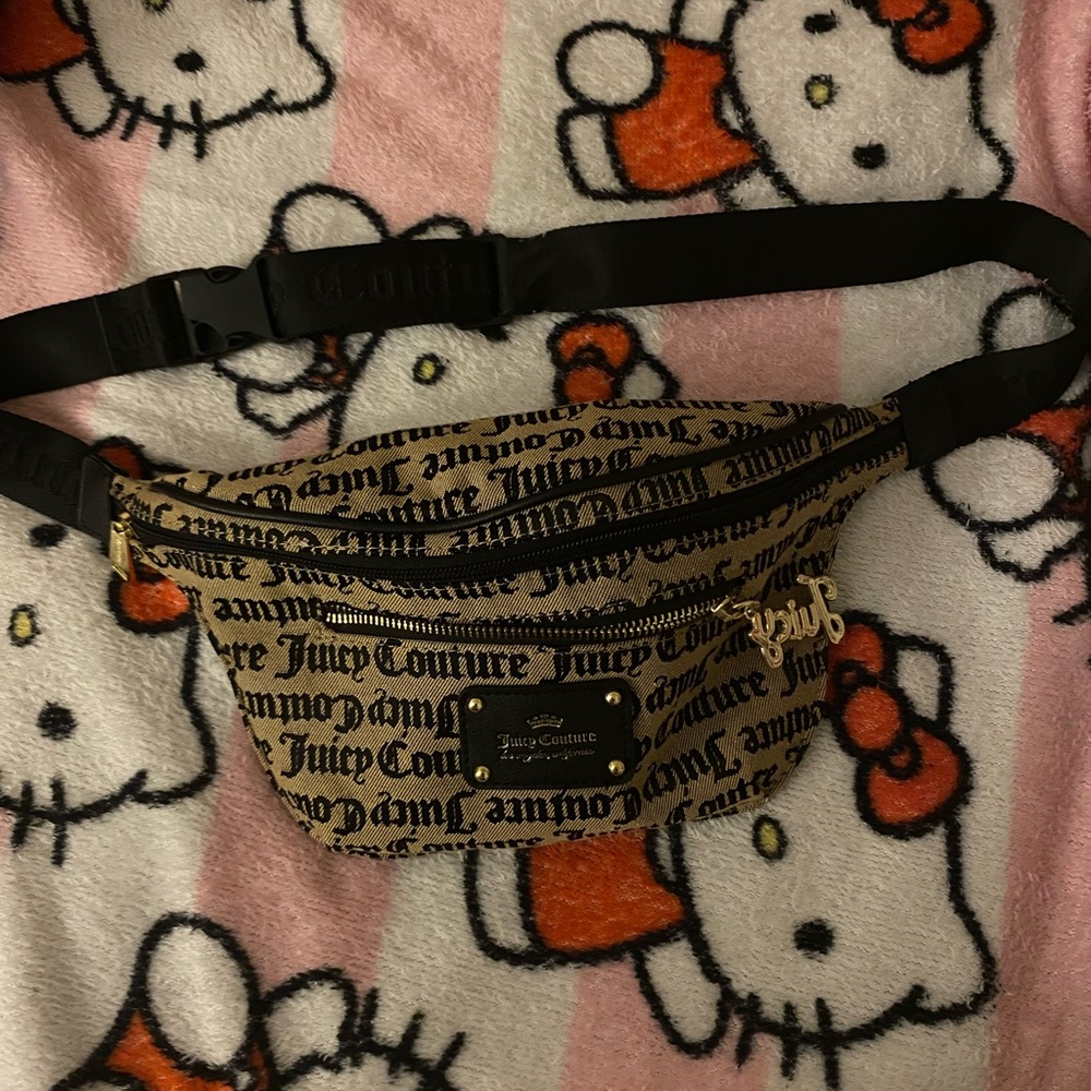 Juicy couture fanny pack
